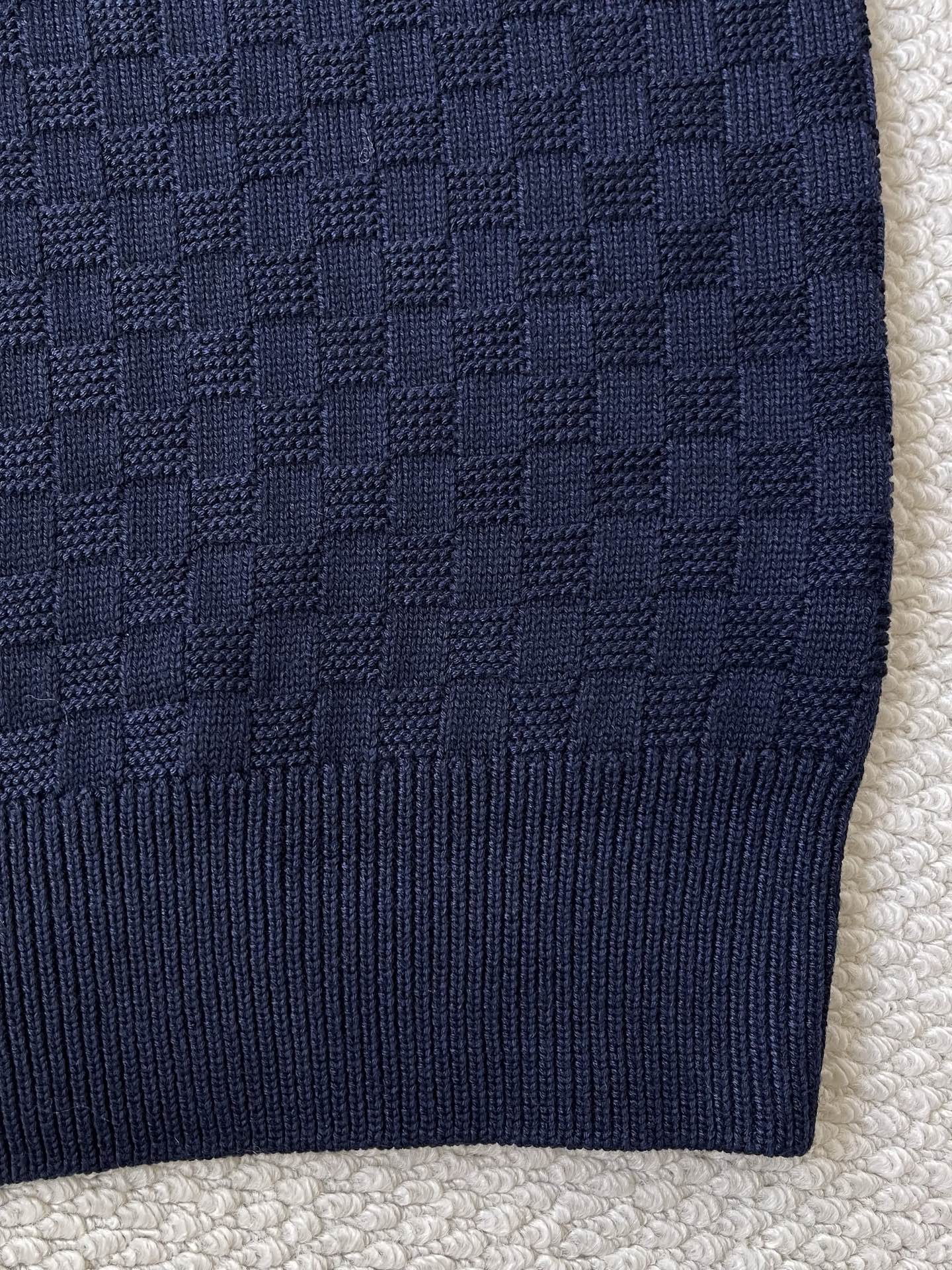 Checker-Texture Quarter-Zip Sweater — product photograph