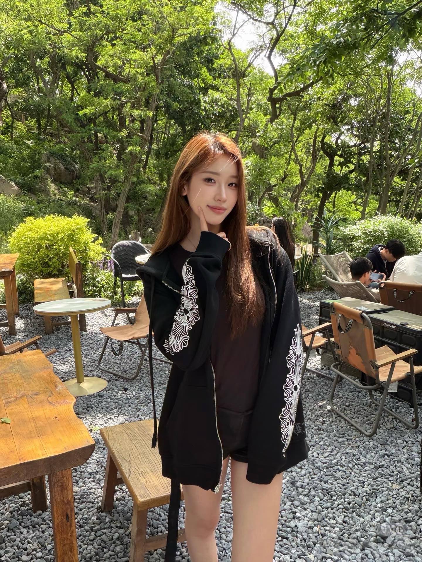 Aspen-Back Zip Hoodie — product photograph
