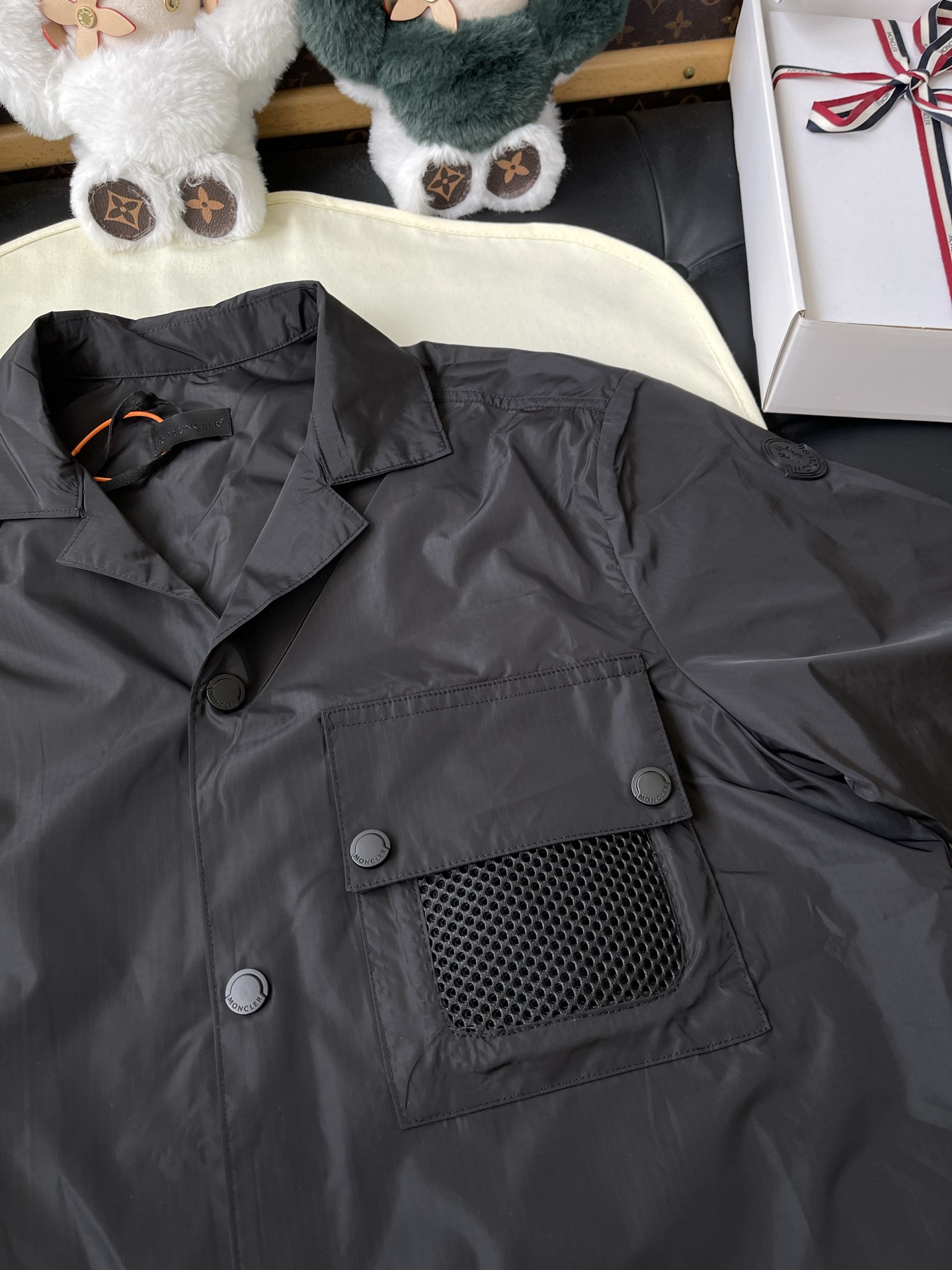 Mesh-Pocket Short-Sleeve Shirt — product photograph