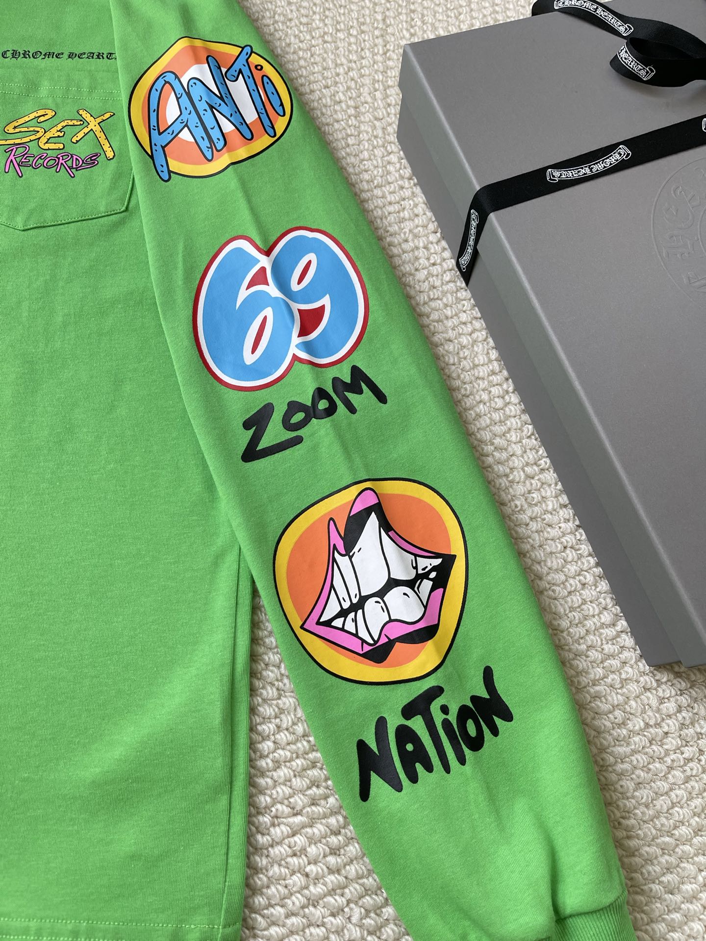 Multicolor Sleeve-Graphic Long-Sleeve T-Shirt — product photograph