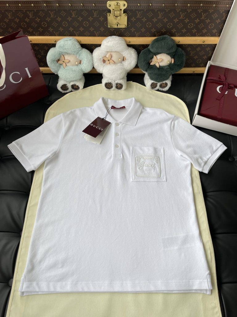 Script Pocket Short-Sleeve Polo — product photograph