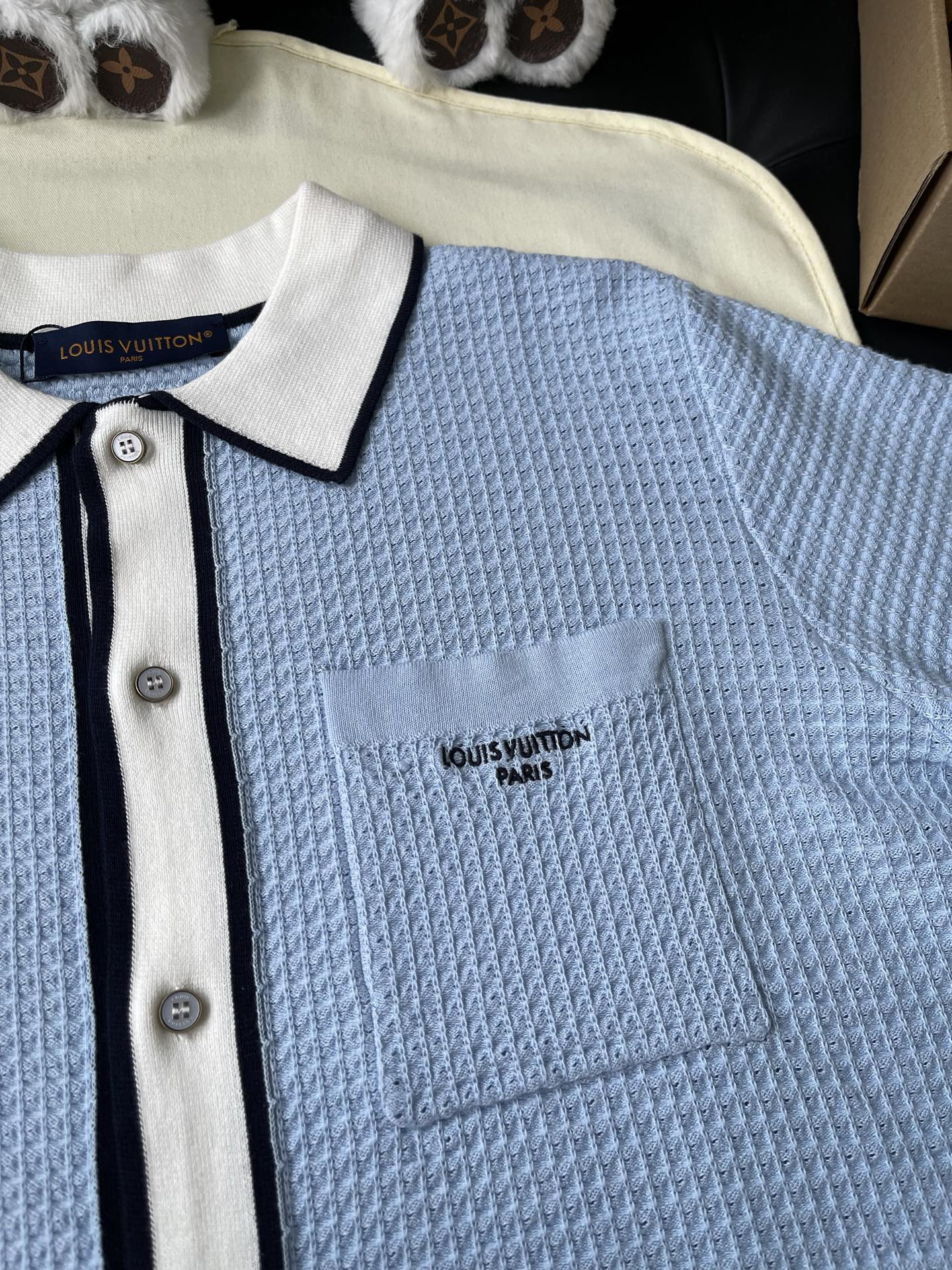 Contrast-Placket Short-Sleeve Knit Shirt — product photograph