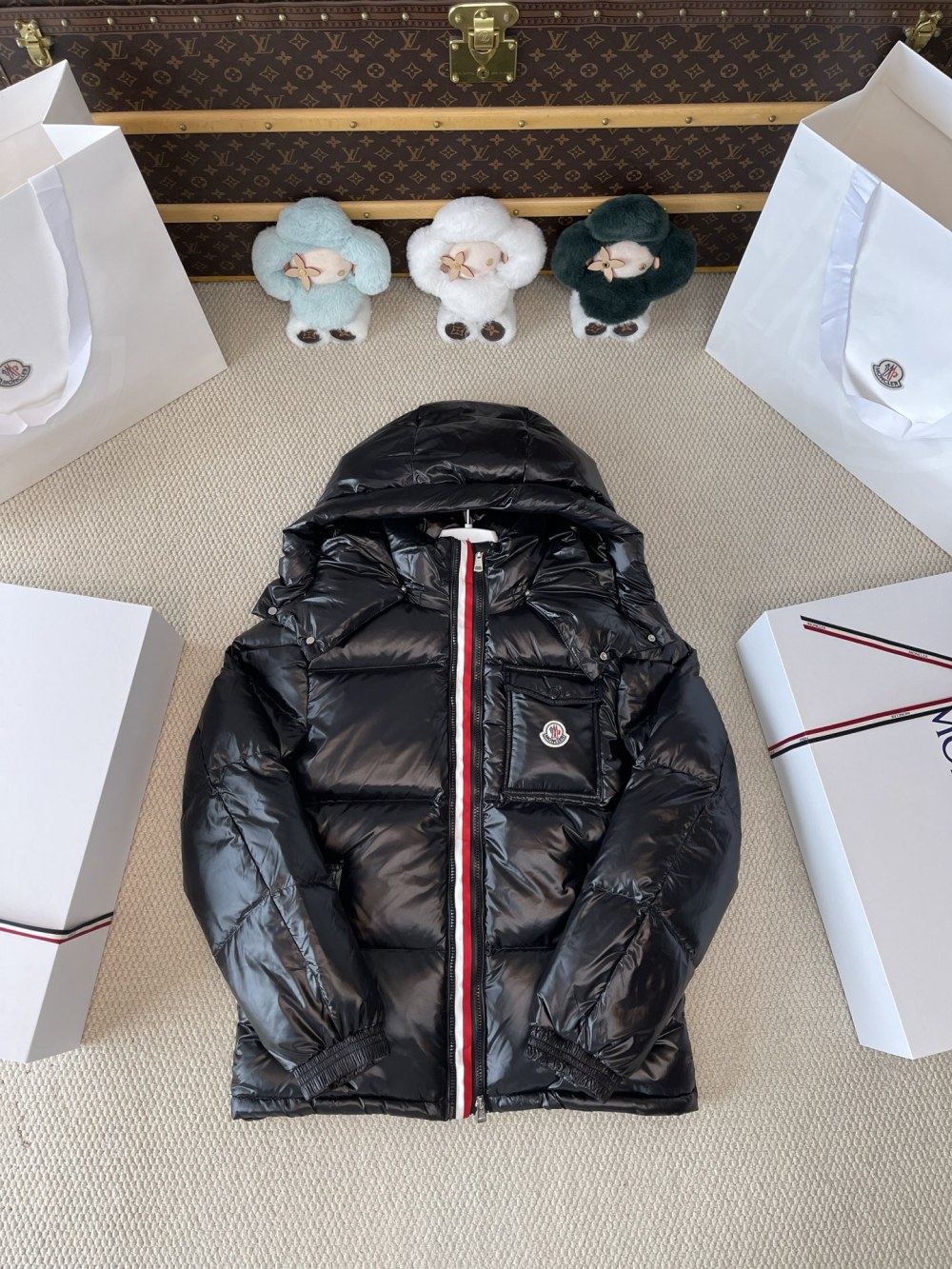 Stripe-Zip Glossy Hooded Puffer — product photograph