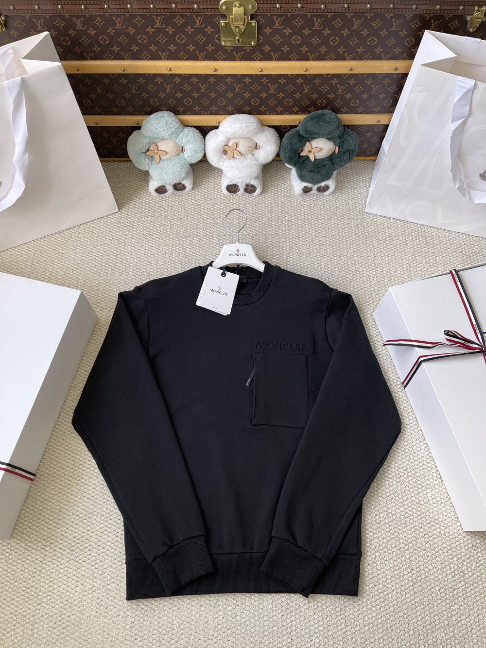 Zip-Pocket Wordmark Sweatshirt — product photograph